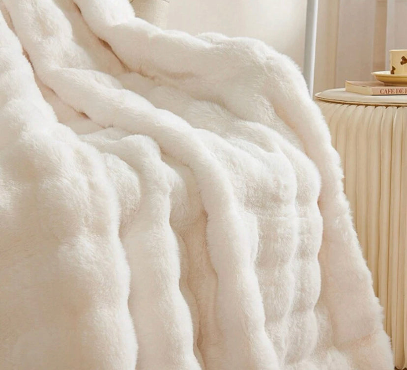 Stunning soft large blanket/throw