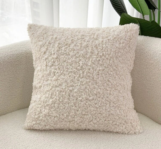 Fluffy cream/beige cushion cover
